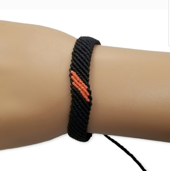 PURA VIDA THICK BLACK & PINK DESIGN ADJUSTABLE BRACELET - Picture 1 of 3